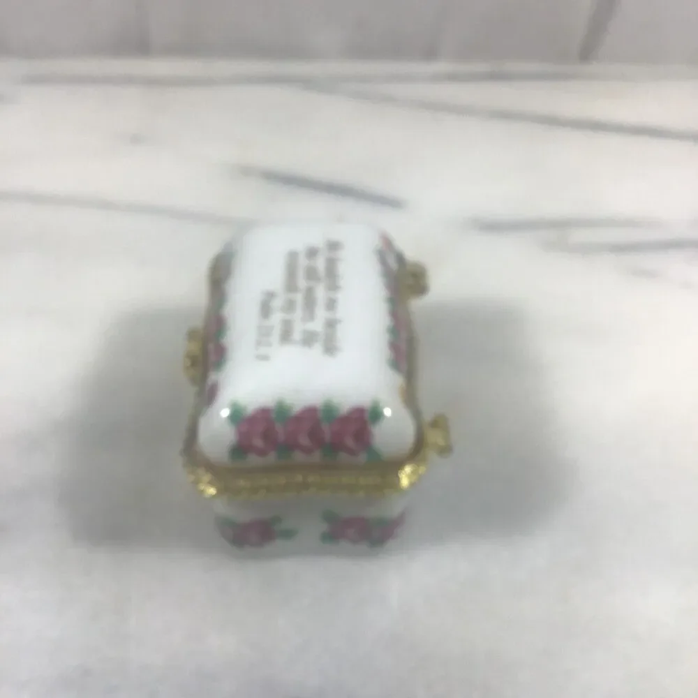 Imperial Porcelain Square Hinged Trinket Box Psalm 23:2,3 Roses Bible Verse
